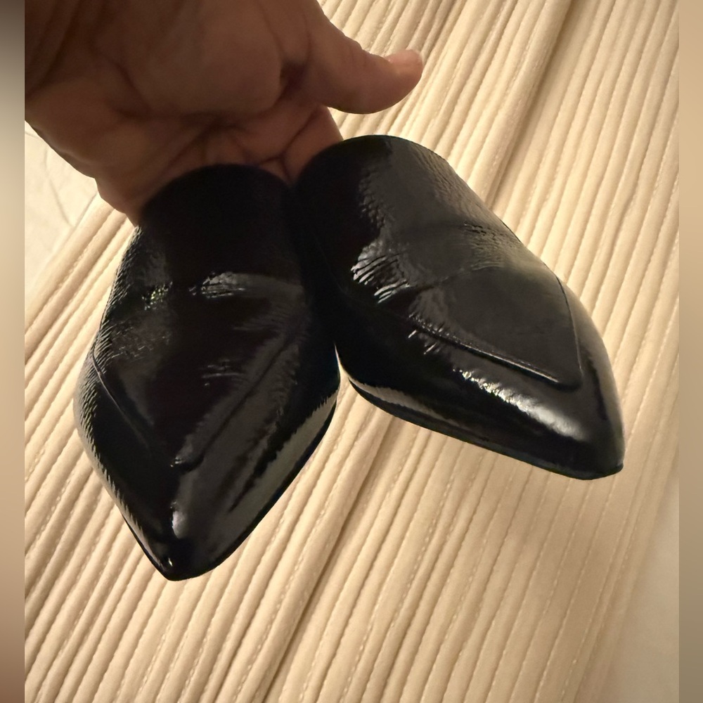 Everlane Boss Loafer Mule Black Patent Leather 
Size 6 - Picture 9 of 11